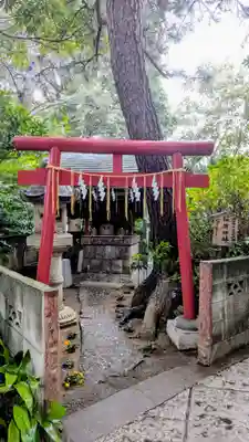 登渡神社の末社・摂社