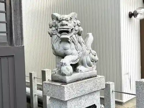 千倉神社の狛犬