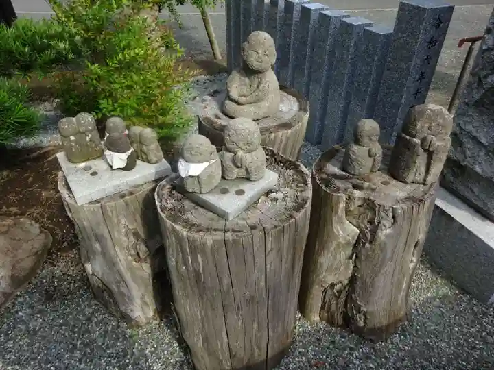伊勢原 法泉寺の地蔵