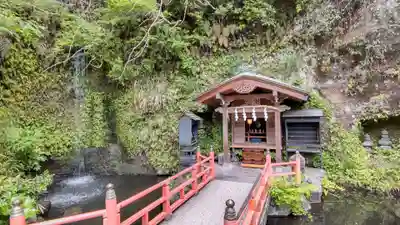 銭洗弁財天宇賀福神社(神奈川県)