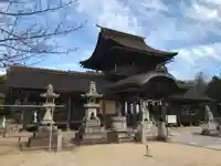 正八幡宮の本殿・本堂