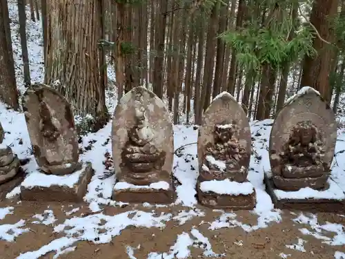 鶴ケ峰八幡神社の仏像