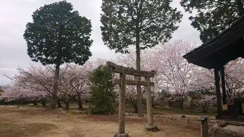 貴船神社の鳥居