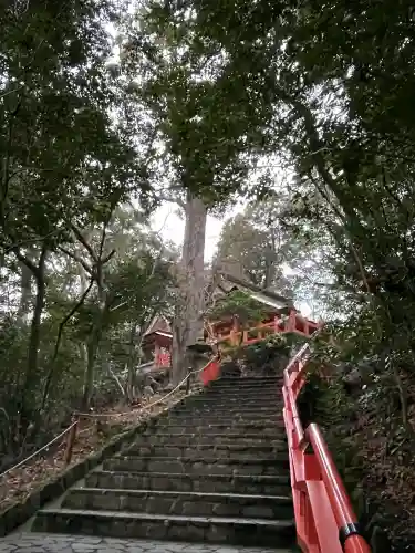 宇佐神宮の{uncategorized: "未分類", other: "その他", undefined: "問題あり", building: "その他建物", grave: "お墓", sacred_gate: "鳥居", guardian: "狛犬", statue: "像", buddha: "仏像", history: "歴史", nature: "自然", garden: "庭園", animal: "動物", pagoda: "塔", temizu: "手水舎", mountain_gate: "山門・神門", sanctuary: "本殿・本堂", subordinate: "末社・摂社", art: "芸術", scenery: "景色", jizo: "地蔵", ema: "絵馬", goshuin: "御朱印", omikuji: "おみくじ", items: "授与品その他", amulet: "お守り", goshuincho: "御朱印帳", eats: "食事", festival: "お祭り", votive_dance: "神楽", shichigosan: "七五三参", wedding: "結婚式", experience: "体験その他", initially: "初詣", around: "周辺", anti_infection: "感染症対策"}