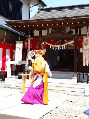 上宮地稲荷神社の{uncategorized: "未分類", other: "その他", undefined: "問題あり", building: "その他建物", grave: "お墓", sacred_gate: "鳥居", guardian: "狛犬", statue: "像", buddha: "仏像", history: "歴史", nature: "自然", garden: "庭園", animal: "動物", pagoda: "塔", temizu: "手水舎", mountain_gate: "山門・神門", sanctuary: "本殿・本堂", subordinate: "末社・摂社", art: "芸術", scenery: "景色", jizo: "地蔵", ema: "絵馬", goshuin: "御朱印", omikuji: "おみくじ", items: "授与品その他", amulet: "お守り", goshuincho: "御朱印帳", eats: "食事", festival: "お祭り", votive_dance: "神楽", shichigosan: "七五三参", wedding: "結婚式", experience: "体験その他", initially: "初詣", around: "周辺", anti_infection: "感染症対策"}