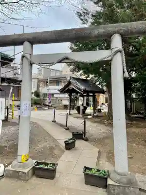 天祖神社（上目黒天祖神社）の{uncategorized: "未分類", other: "その他", undefined: "問題あり", building: "その他建物", grave: "お墓", sacred_gate: "鳥居", guardian: "狛犬", statue: "像", buddha: "仏像", history: "歴史", nature: "自然", garden: "庭園", animal: "動物", pagoda: "塔", temizu: "手水舎", mountain_gate: "山門・神門", sanctuary: "本殿・本堂", subordinate: "末社・摂社", art: "芸術", scenery: "景色", jizo: "地蔵", ema: "絵馬", goshuin: "御朱印", omikuji: "おみくじ", items: "授与品その他", amulet: "お守り", goshuincho: "御朱印帳", eats: "食事", festival: "お祭り", votive_dance: "神楽", shichigosan: "七五三参", wedding: "結婚式", experience: "体験その他", initially: "初詣", around: "周辺", anti_infection: "感染症対策"}