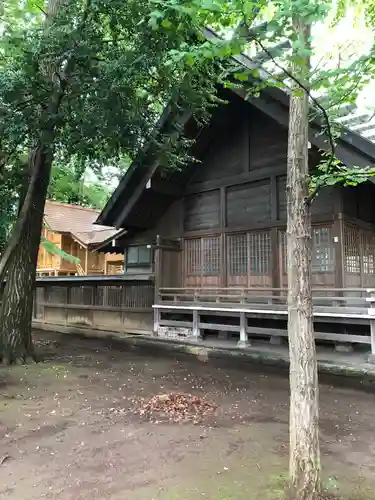 神明社の本殿