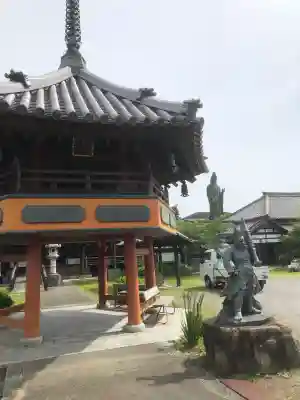 宝珠院の{uncategorized: "未分類", other: "その他", undefined: "問題あり", building: "その他建物", grave: "お墓", sacred_gate: "鳥居", guardian: "狛犬", statue: "像", buddha: "仏像", history: "歴史", nature: "自然", garden: "庭園", animal: "動物", pagoda: "塔", temizu: "手水舎", mountain_gate: "山門・神門", sanctuary: "本殿・本堂", subordinate: "末社・摂社", art: "芸術", scenery: "景色", jizo: "地蔵", ema: "絵馬", goshuin: "御朱印", omikuji: "おみくじ", items: "授与品その他", amulet: "お守り", goshuincho: "御朱印帳", eats: "食事", festival: "お祭り", votive_dance: "神楽", shichigosan: "七五三参", wedding: "結婚式", experience: "体験その他", initially: "初詣", around: "周辺", anti_infection: "感染症対策"}
