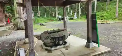 熱日高彦神社の手水舎