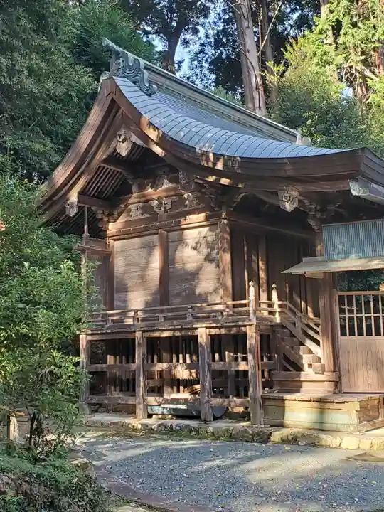 渭伊神社の本殿・本堂