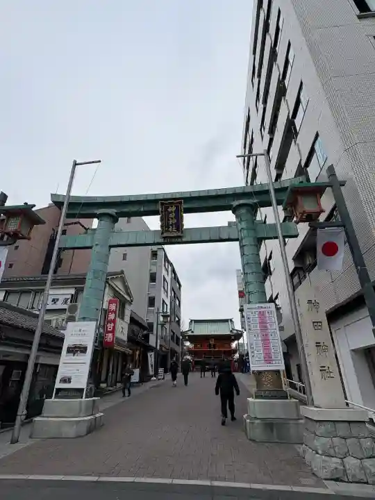 神田神社(神田明神)の{uncategorized: "未分類", other: "その他", undefined: "問題あり", building: "その他建物", grave: "お墓", sacred_gate: "鳥居", guardian: "狛犬", statue: "像", buddha: "仏像", history: "歴史", nature: "自然", garden: "庭園", animal: "動物", pagoda: "塔", temizu: "手水舎", mountain_gate: "山門・神門", sanctuary: "本殿・本堂", subordinate: "末社・摂社", art: "芸術", scenery: "景色", jizo: "地蔵", ema: "絵馬", goshuin: "御朱印", omikuji: "おみくじ", items: "授与品その他", amulet: "お守り", goshuincho: "御朱印帳", eats: "食事", festival: "お祭り", votive_dance: "神楽", shichigosan: "七五三参", wedding: "結婚式", experience: "体験その他", initially: "初詣", around: "周辺", anti_infection: "感染症対策"}