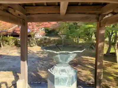 石峯寺の手水舎