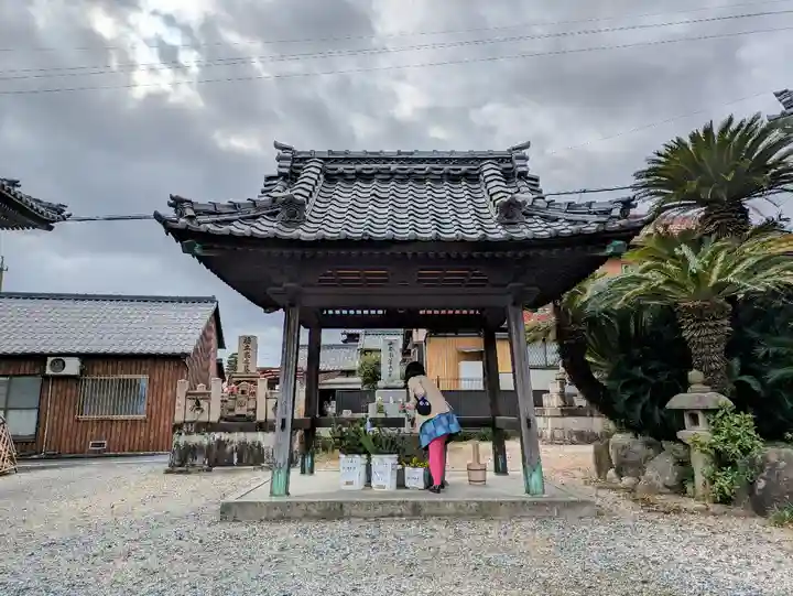 明円寺の手水舎