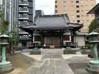 幸福寺の{uncategorized: "未分類", other: "その他", undefined: "問題あり", building: "その他建物", grave: "お墓", sacred_gate: "鳥居", guardian: "狛犬", statue: "像", buddha: "仏像", history: "歴史", nature: "自然", garden: "庭園", animal: "動物", pagoda: "塔", temizu: "手水舎", mountain_gate: "山門・神門", sanctuary: "本殿・本堂", subordinate: "末社・摂社", art: "芸術", scenery: "景色", jizo: "地蔵", ema: "絵馬", goshuin: "御朱印", omikuji: "おみくじ", items: "授与品その他", amulet: "お守り", goshuincho: "御朱印帳", eats: "食事", festival: "お祭り", votive_dance: "神楽", shichigosan: "七五三参", wedding: "結婚式", experience: "体験その他", initially: "初詣", around: "周辺", anti_infection: "感染症対策"}