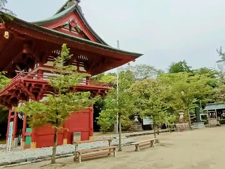 飯野八幡宮の山門・神門