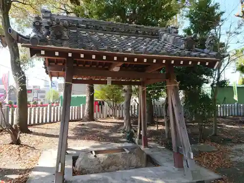 八幡社（四女子八幡社）の手水舎