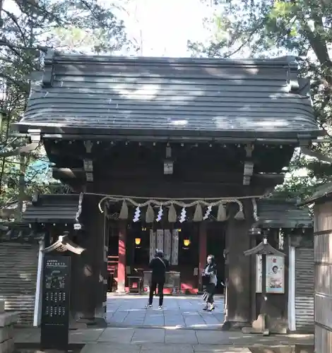 赤坂氷川神社の山門・神門
