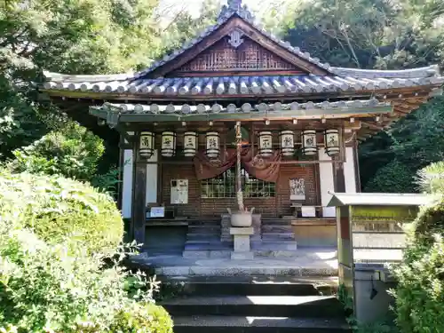 平等寺（三輪山平等寺）の末社・摂社