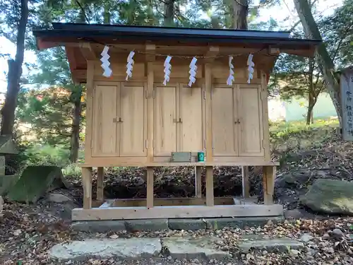 山家神社の末社