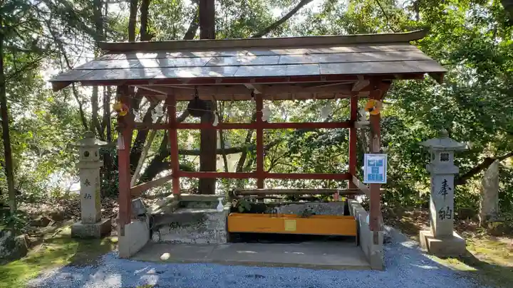 犬丸天満宮の手水舎