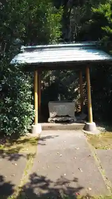 新井神社の手水舎