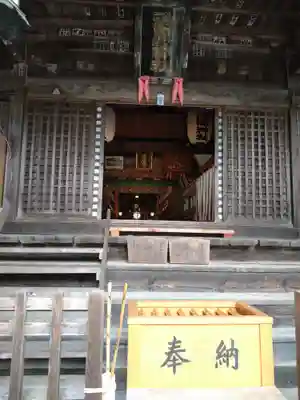冨士御室浅間神社の本殿・本堂