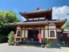 満明寺の本殿