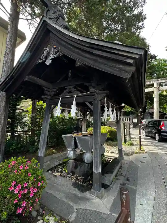 諏訪大社下社春宮(長野県)