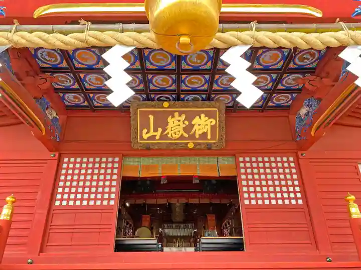 武蔵御嶽神社の本殿・本堂