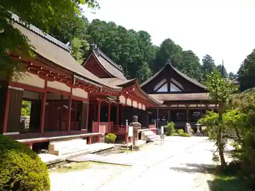 長命寺の本殿