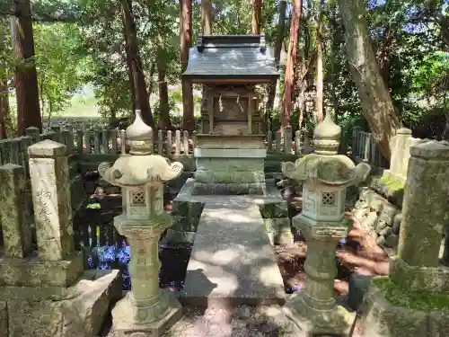 庭田神社の末社