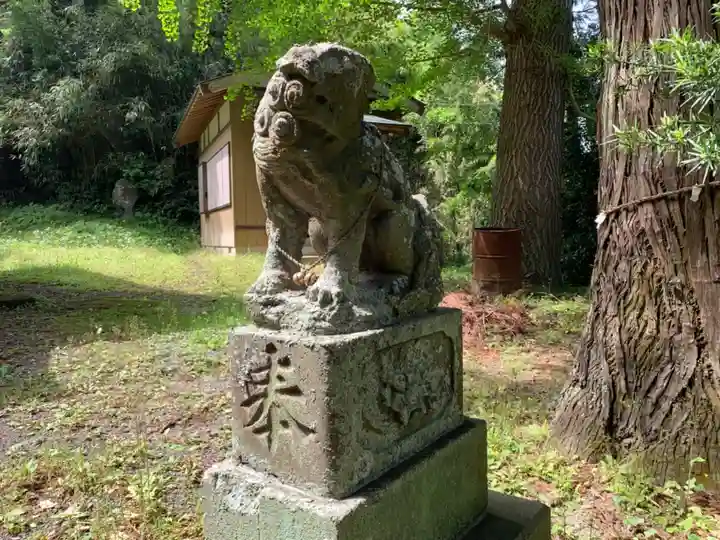 八幡神社の狛犬