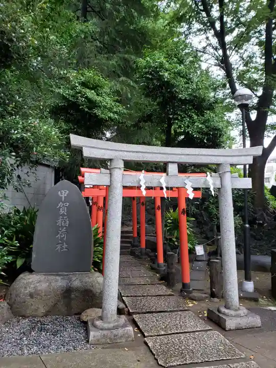 鳩森八幡神社の鳥居