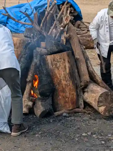 賀茂別雷神社（上賀茂神社）の{uncategorized: "未分類", other: "その他", undefined: "問題あり", building: "その他建物", grave: "お墓", sacred_gate: "鳥居", guardian: "狛犬", statue: "像", buddha: "仏像", history: "歴史", nature: "自然", garden: "庭園", animal: "動物", pagoda: "塔", temizu: "手水舎", mountain_gate: "山門・神門", sanctuary: "本殿・本堂", subordinate: "末社・摂社", art: "芸術", scenery: "景色", jizo: "地蔵", ema: "絵馬", goshuin: "御朱印", omikuji: "おみくじ", items: "授与品その他", amulet: "お守り", goshuincho: "御朱印帳", eats: "食事", festival: "お祭り", votive_dance: "神楽", shichigosan: "七五三参", wedding: "結婚式", experience: "体験その他", initially: "初詣", around: "周辺", anti_infection: "感染症対策"}