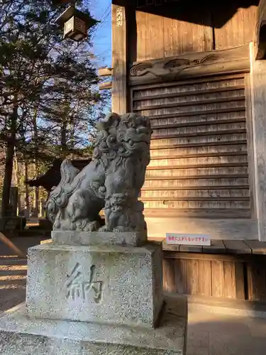 淺間神社（忍野八海）の狛犬