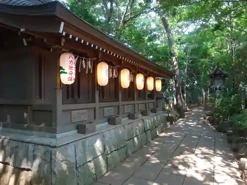 検見川神社の末社