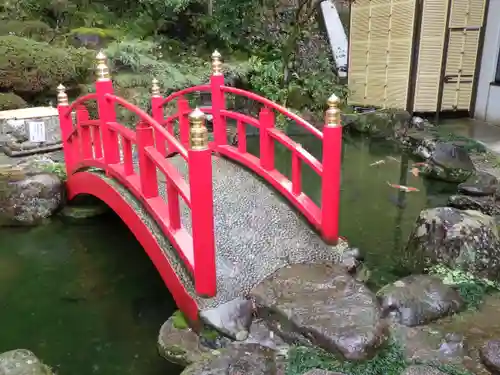 宇倍神社の庭園