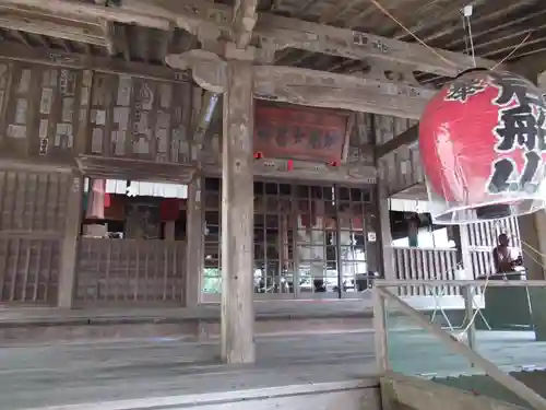 岩舟山高勝寺の本殿・本堂