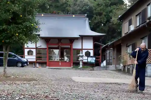 本休寺の本殿