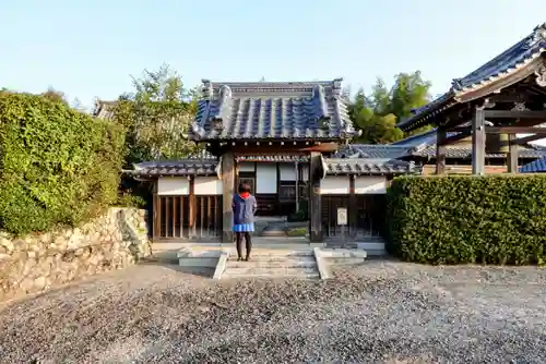 正覚寺の山門・神門