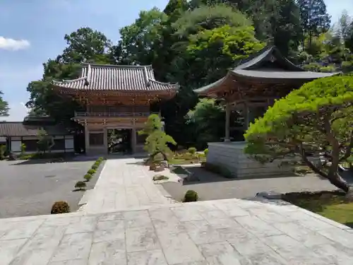 塩澤山 寳光寺の山門