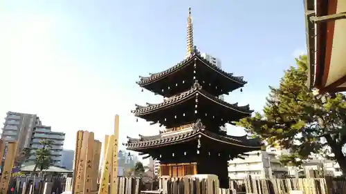 本光寺の塔