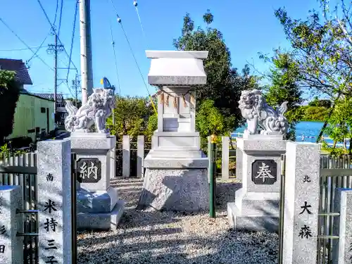 大池神社の狛犬