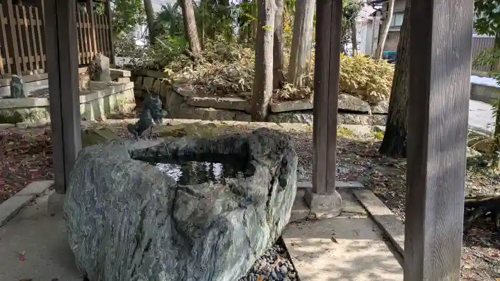 都久夫須麻神社の{uncategorized: "未分類", other: "その他", undefined: "問題あり", building: "その他建物", grave: "お墓", sacred_gate: "鳥居", guardian: "狛犬", statue: "像", buddha: "仏像", history: "歴史", nature: "自然", garden: "庭園", animal: "動物", pagoda: "塔", temizu: "手水舎", mountain_gate: "山門・神門", sanctuary: "本殿・本堂", subordinate: "末社・摂社", art: "芸術", scenery: "景色", jizo: "地蔵", ema: "絵馬", goshuin: "御朱印", omikuji: "おみくじ", items: "授与品その他", amulet: "お守り", goshuincho: "御朱印帳", eats: "食事", festival: "お祭り", votive_dance: "神楽", shichigosan: "七五三参", wedding: "結婚式", experience: "体験その他", initially: "初詣", around: "周辺", anti_infection: "感染症対策"}