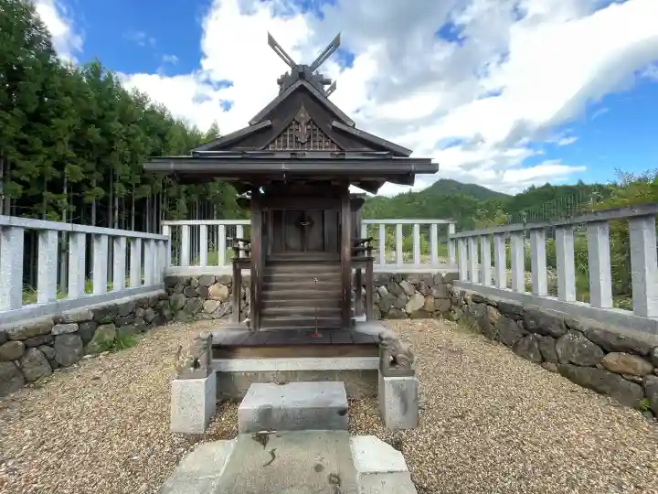 六柱神社(榛原石田)(奈良県)