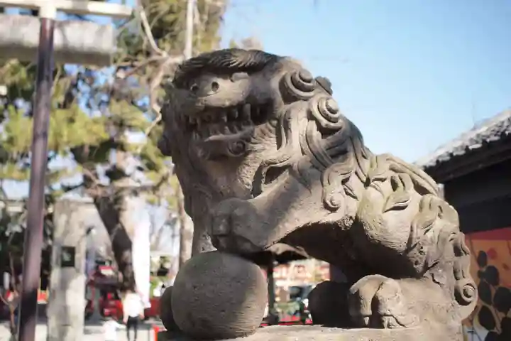 鴻神社の狛犬