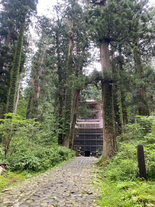 出羽神社(出羽三山神社)~三神合祭殿~(山形県)