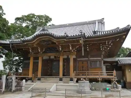 照光寺の本殿