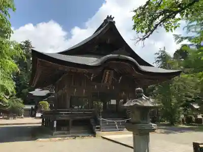 馬見岡綿向神社の本殿・本堂
