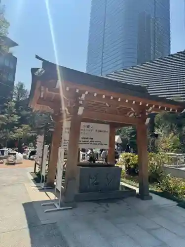 西久保八幡神社の{uncategorized: "未分類", other: "その他", undefined: "問題あり", building: "その他建物", grave: "お墓", sacred_gate: "鳥居", guardian: "狛犬", statue: "像", buddha: "仏像", history: "歴史", nature: "自然", garden: "庭園", animal: "動物", pagoda: "塔", temizu: "手水舎", mountain_gate: "山門・神門", sanctuary: "本殿・本堂", subordinate: "末社・摂社", art: "芸術", scenery: "景色", jizo: "地蔵", ema: "絵馬", goshuin: "御朱印", omikuji: "おみくじ", items: "授与品その他", amulet: "お守り", goshuincho: "御朱印帳", eats: "食事", festival: "お祭り", votive_dance: "神楽", shichigosan: "七五三参", wedding: "結婚式", experience: "体験その他", initially: "初詣", around: "周辺", anti_infection: "感染症対策"}